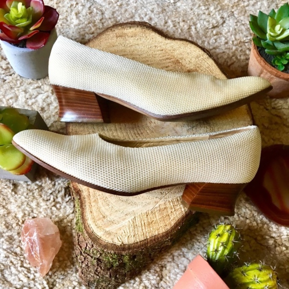 Via Spiga Wood Heel Cream Textured Pumps